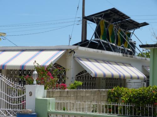 Kingston, Jamaica1 (Medium)
